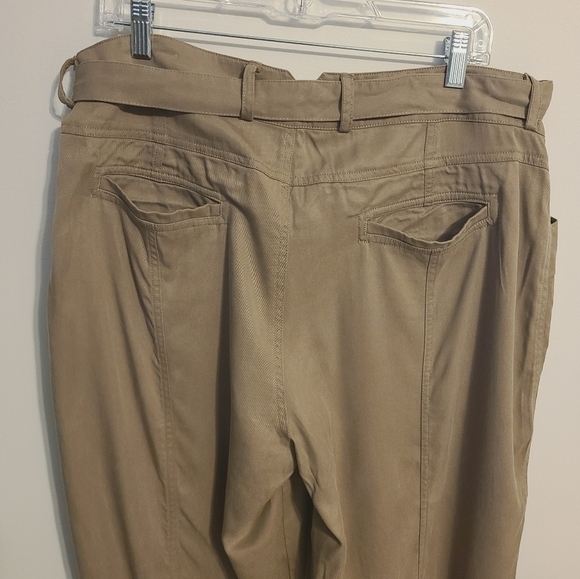 Sundance | Women's Fluid Days Paperbag High Waist Belted Pants (Size 16) - Picture 13 of 16